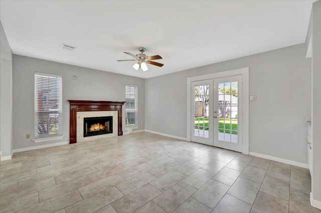 811 Island Meadow Court, Houston, TX 77062