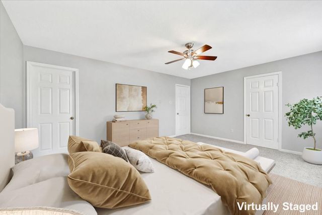 811 Island Meadow Court, Houston, TX 77062