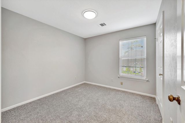 811 Island Meadow Court, Houston, TX 77062