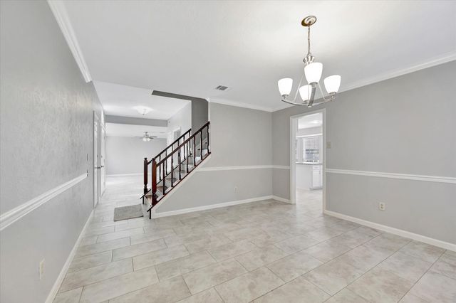 811 Island Meadow Court, Houston, TX 77062