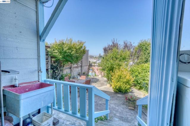 150 Cambridge St, San Francisco, CA 94134