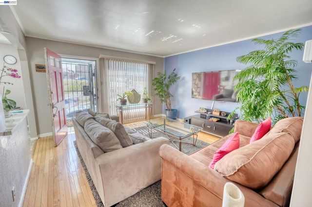 150 Cambridge St, San Francisco, CA 94134