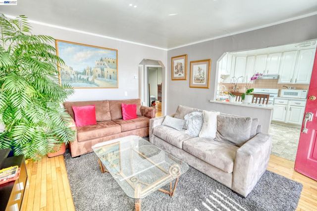 150 Cambridge St, San Francisco, CA 94134