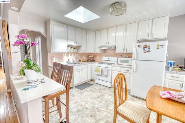 150 Cambridge St, San Francisco, CA 94134