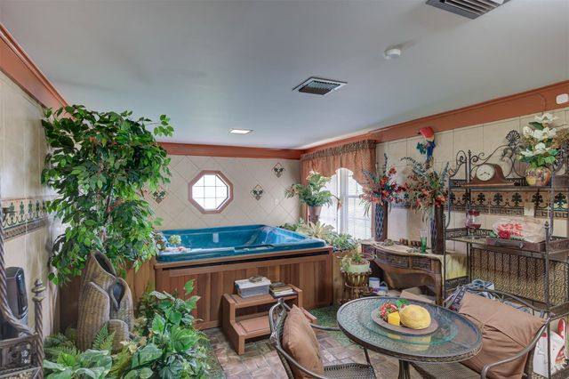 5960 Thornhill Avenue, Shreveport, LA 71106