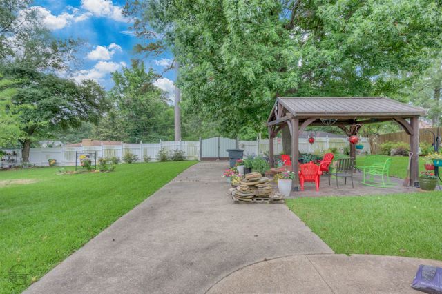 5960 Thornhill Avenue, Shreveport, LA 71106