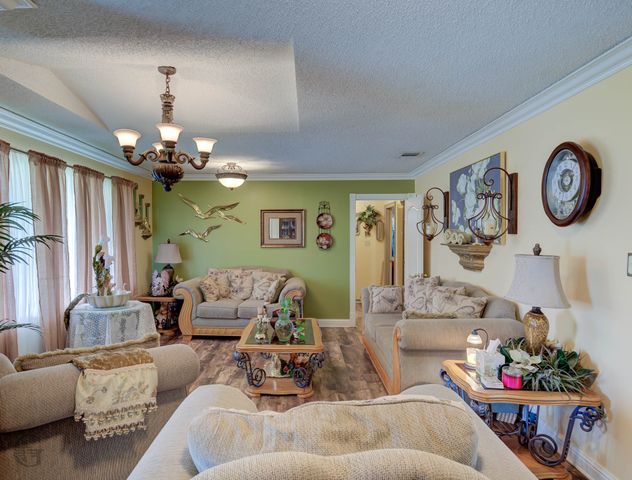 5960 Thornhill Avenue, Shreveport, LA 71106