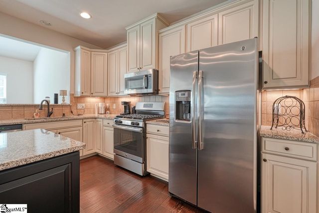 455 Shoreline Boulevard, Boiling Springs, SC 29316