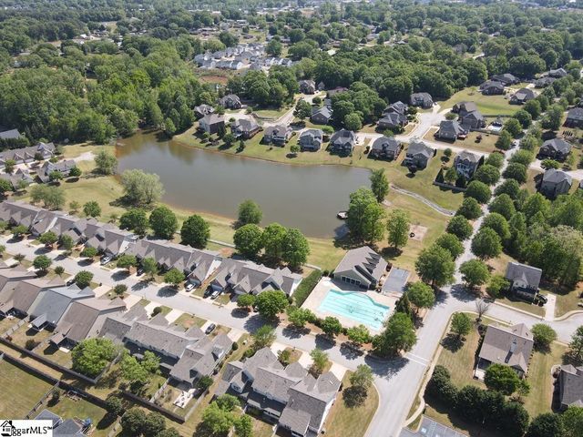 455 Shoreline Boulevard, Boiling Springs, SC 29316