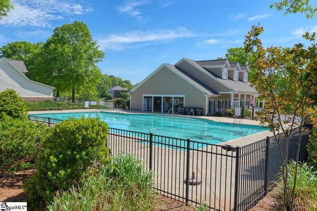 455 Shoreline Boulevard, Boiling Springs, SC 29316