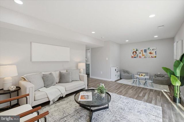 4529 FLINTSTONE RD, Alexandria, VA 22306