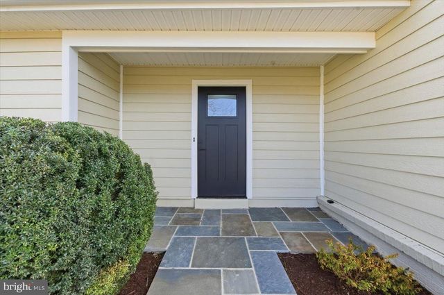 4529 FLINTSTONE RD, Alexandria, VA 22306