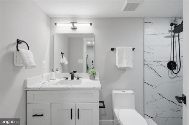 4529 FLINTSTONE RD, Alexandria, VA 22306