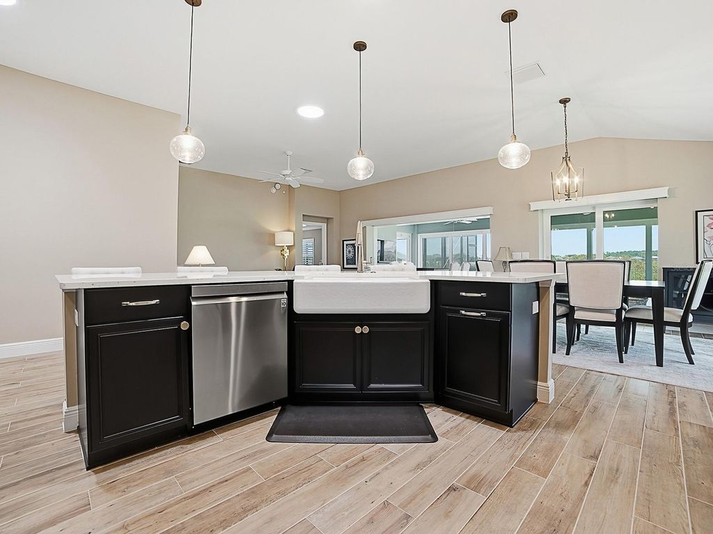 Image 12 of property listing at 3075 LICCIARDELLO PATH, The Villages, FL 32163