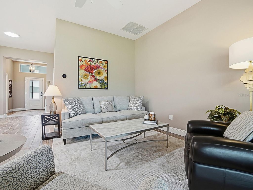 Image 18 of property listing at 3075 LICCIARDELLO PATH, The Villages, FL 32163