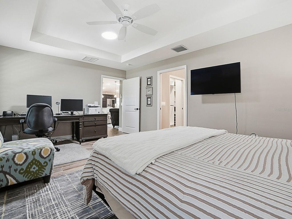 Image 28 of property listing at 3075 LICCIARDELLO PATH, The Villages, FL 32163