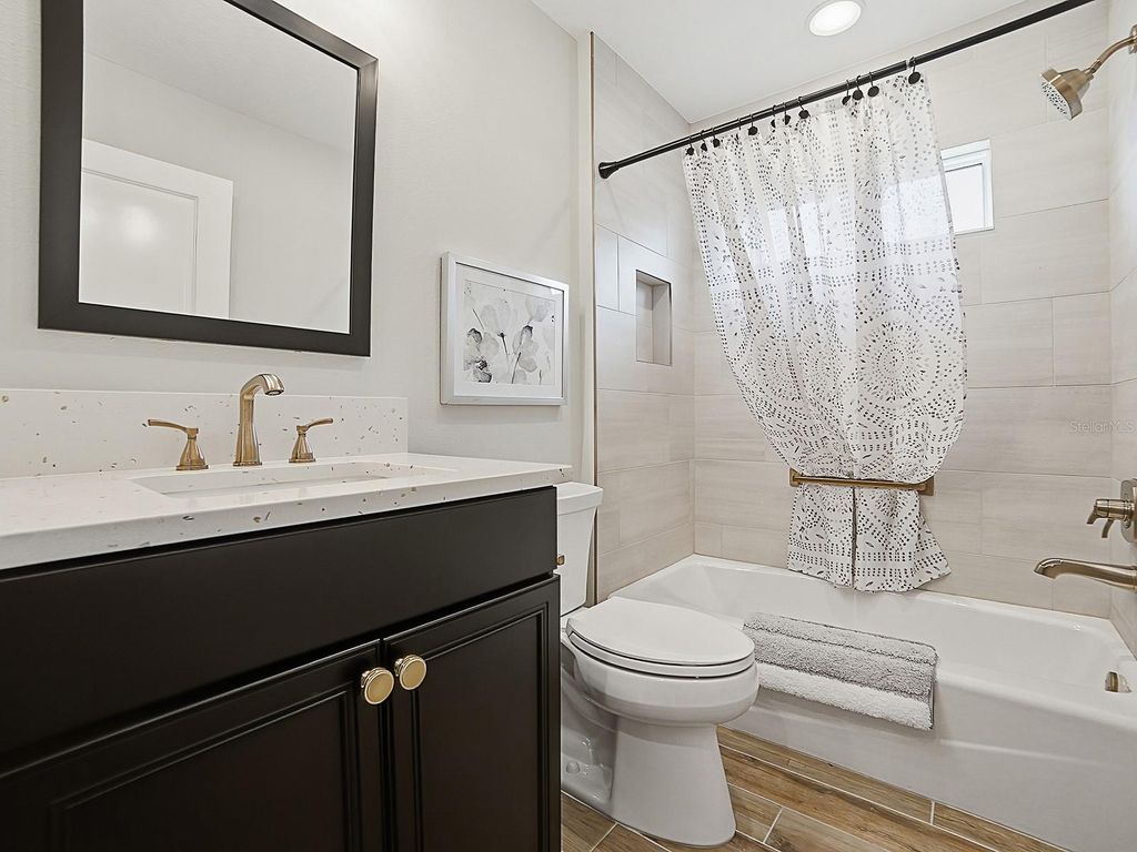 Image 40 of property listing at 3075 LICCIARDELLO PATH, The Villages, FL 32163