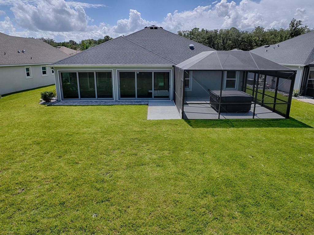 Image 45 of property listing at 3075 LICCIARDELLO PATH, The Villages, FL 32163