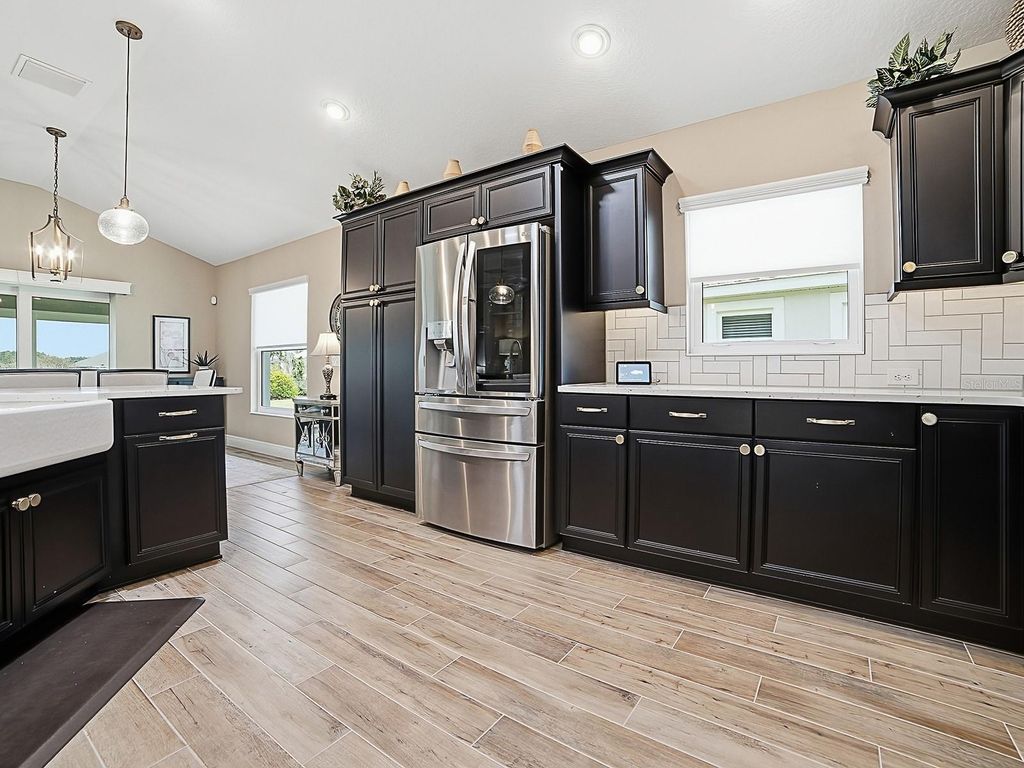 Image 9 of property listing at 3075 LICCIARDELLO PATH, The Villages, FL 32163
