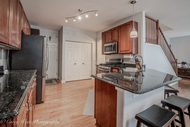 2615 Lorraine Circle, Geneva, IL 60134