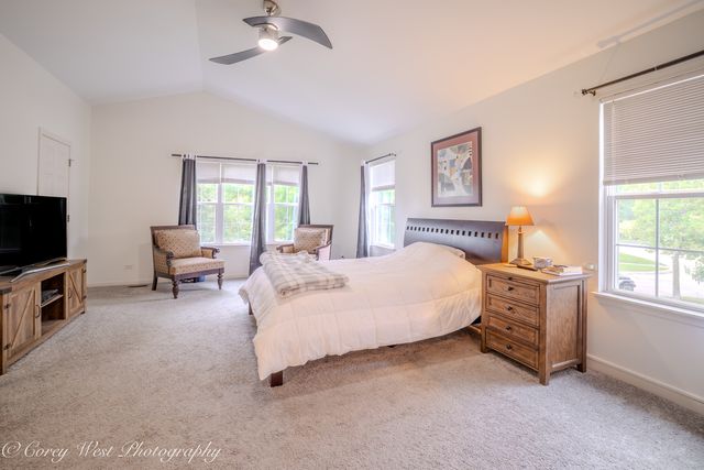 2615 Lorraine Circle, Geneva, IL 60134