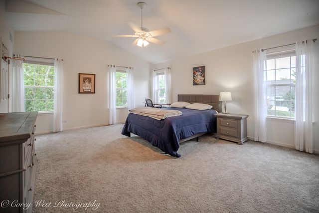2615 Lorraine Circle, Geneva, IL 60134