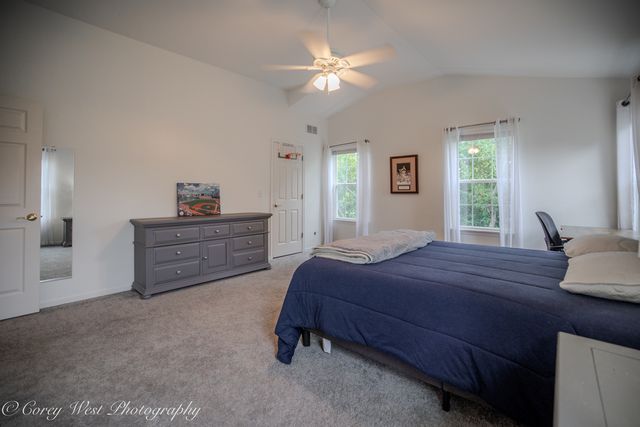 2615 Lorraine Circle, Geneva, IL 60134
