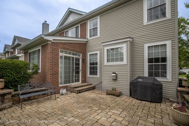 2615 Lorraine Circle, Geneva, IL 60134