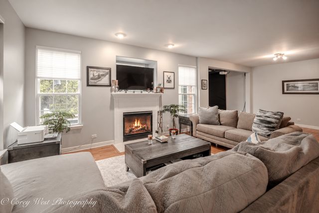 2615 Lorraine Circle, Geneva, IL 60134