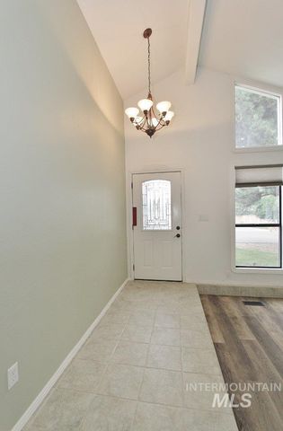 163 E Gettysburg St, Boise, ID 83706
