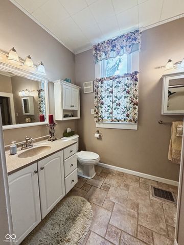 215 N College Street, Rockville, IN 47872