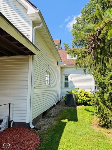 215 N College Street, Rockville, IN 47872