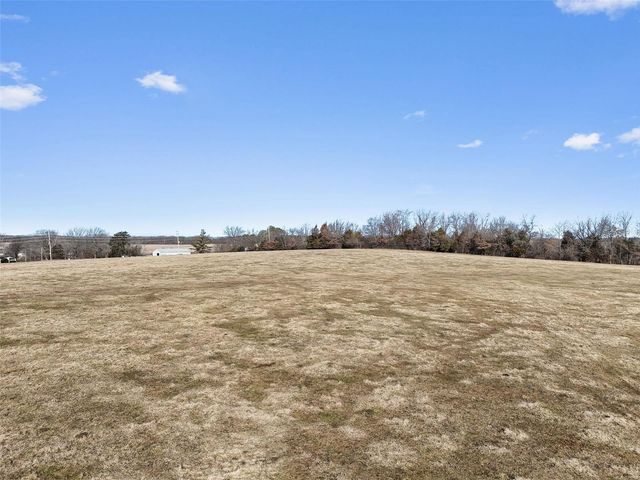 2226 N Highway 47, Warrenton, MO 63383