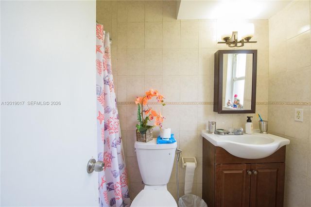 731 NW 17th St, Homestead, FL 33030