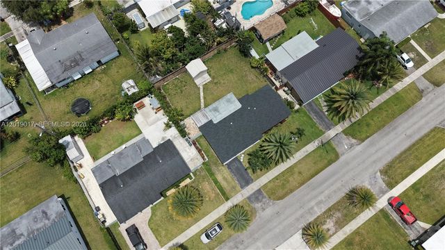 731 NW 17th St, Homestead, FL 33030