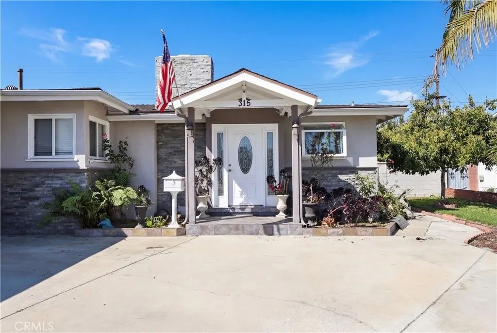 315 S Benwood, Anaheim, CA 92804