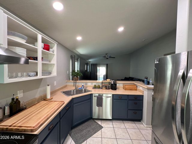 10758 W CAMBRIDGE Avenue, Avondale, AZ 85392