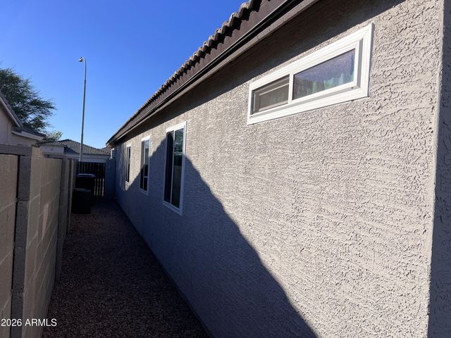 10758 W CAMBRIDGE Avenue, Avondale, AZ 85392