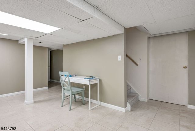 9 Midway Dr, Livingston Twp., NJ 07039