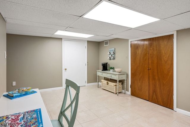 9 Midway Dr, Livingston Twp., NJ 07039
