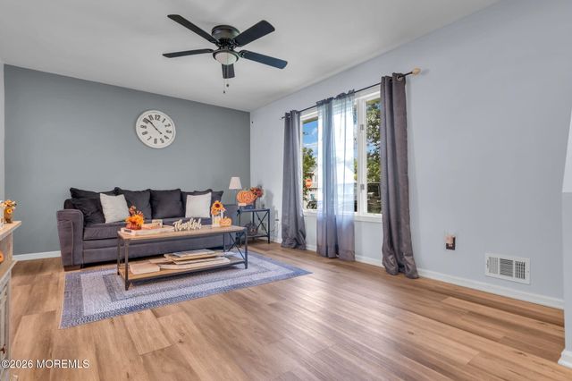 700 Commonwealth Boulevard, Toms River, NJ 08757