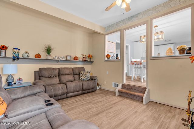 700 Commonwealth Boulevard, Toms River, NJ 08757