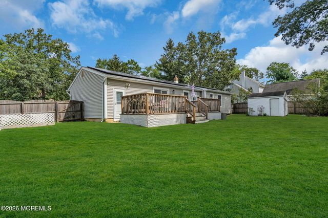 700 Commonwealth Boulevard, Toms River, NJ 08757