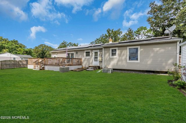700 Commonwealth Boulevard, Toms River, NJ 08757