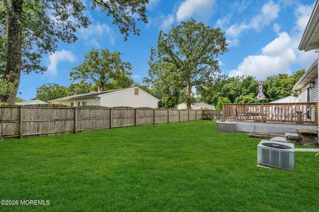 700 Commonwealth Boulevard, Toms River, NJ 08757