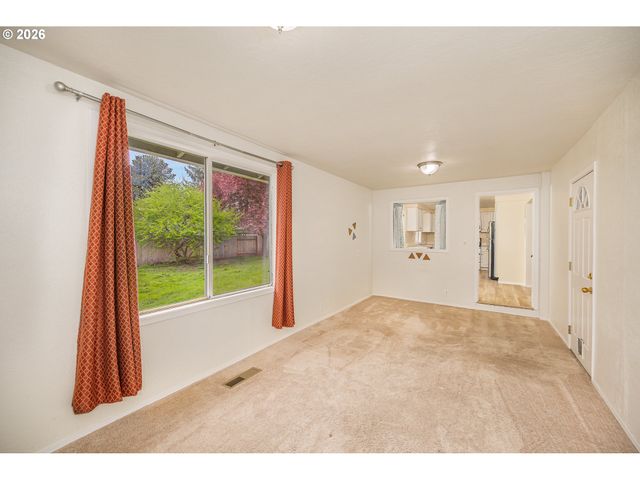 425 AUTUMN Ave, Eugene, OR 97404