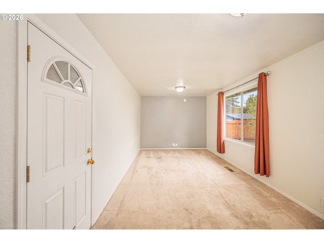 425 AUTUMN Ave, Eugene, OR 97404