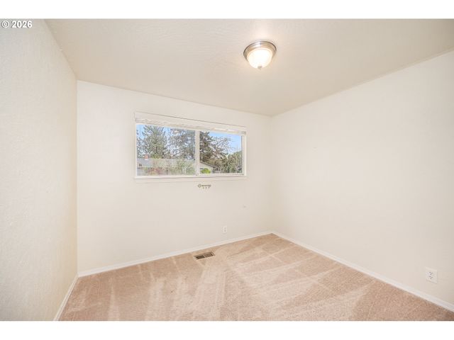 425 AUTUMN Ave, Eugene, OR 97404