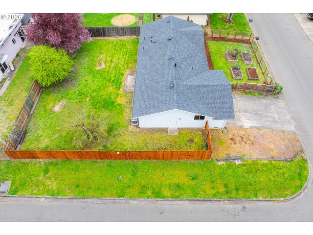 425 AUTUMN Ave, Eugene, OR 97404