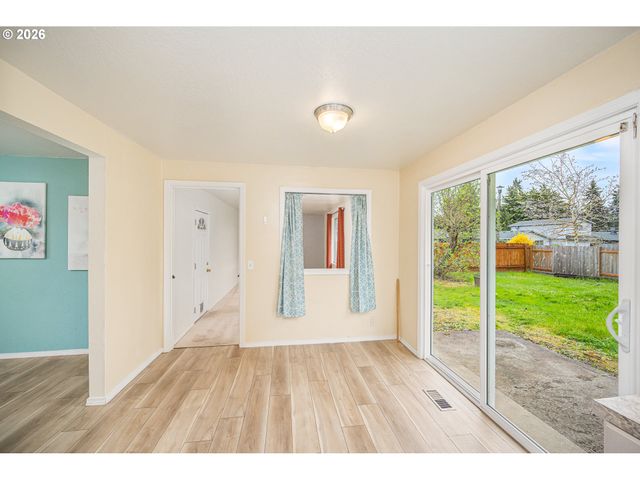 425 AUTUMN Ave, Eugene, OR 97404